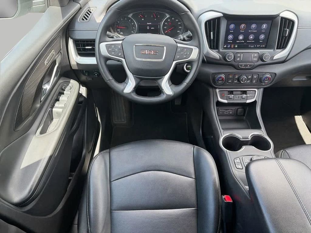2024 GMC Terrain SLT - Photo 11