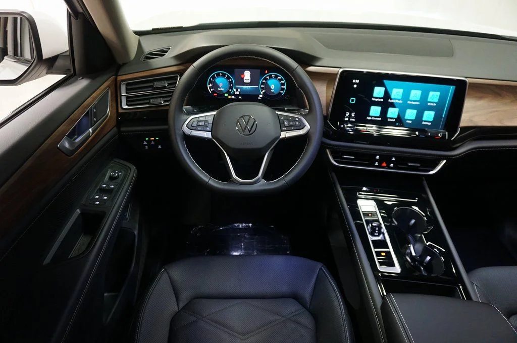 2026 Volkswagen Atlas SE w/Tech - Photo 13