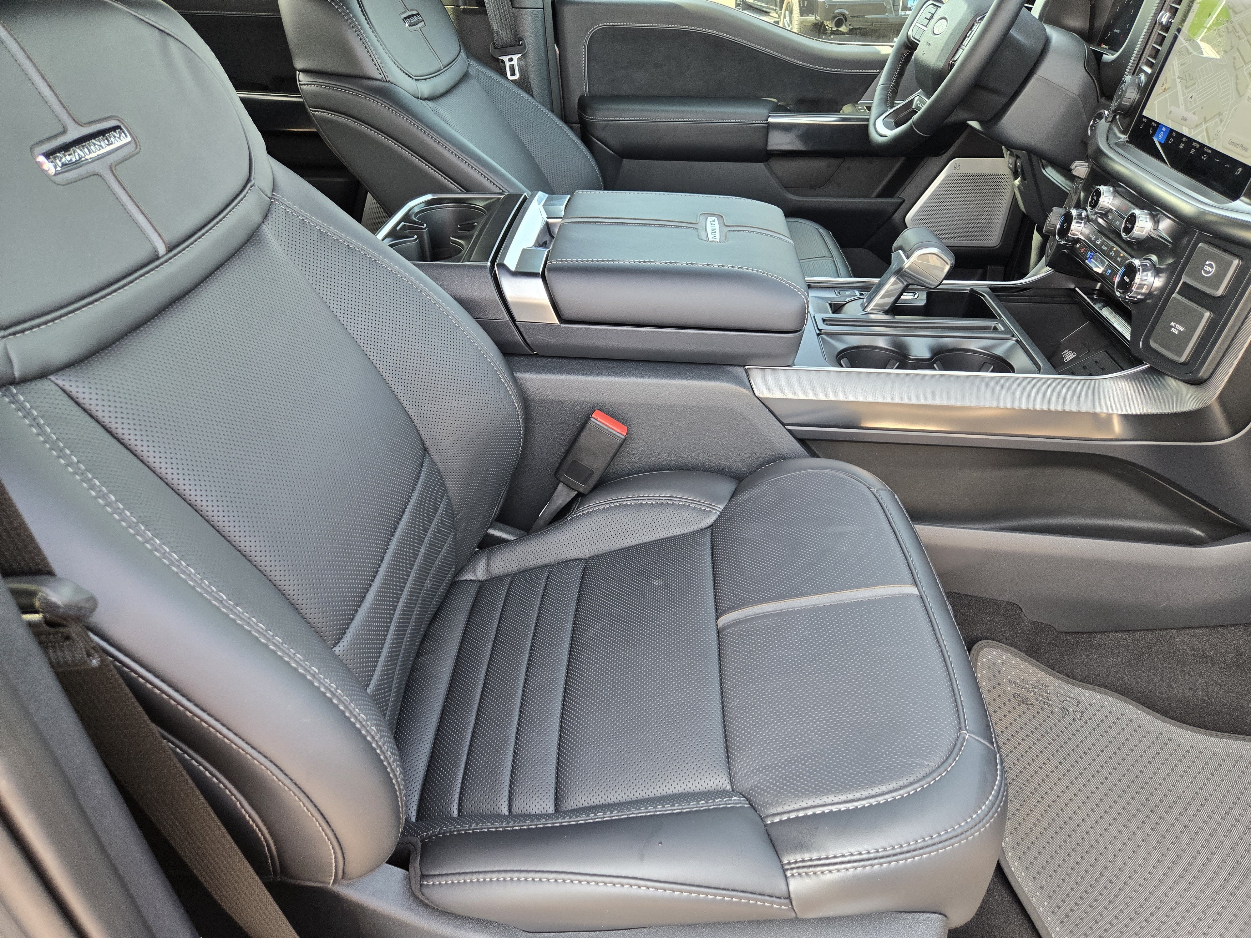 New 2026 Carbonized Gray Metallic Ford Platinum image 9