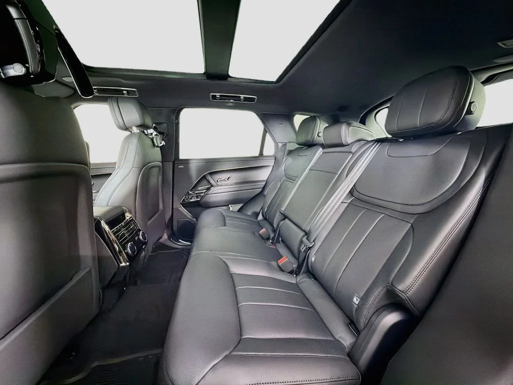 New 2026 Borasco Grey Land Rover Dynamic SE image 26