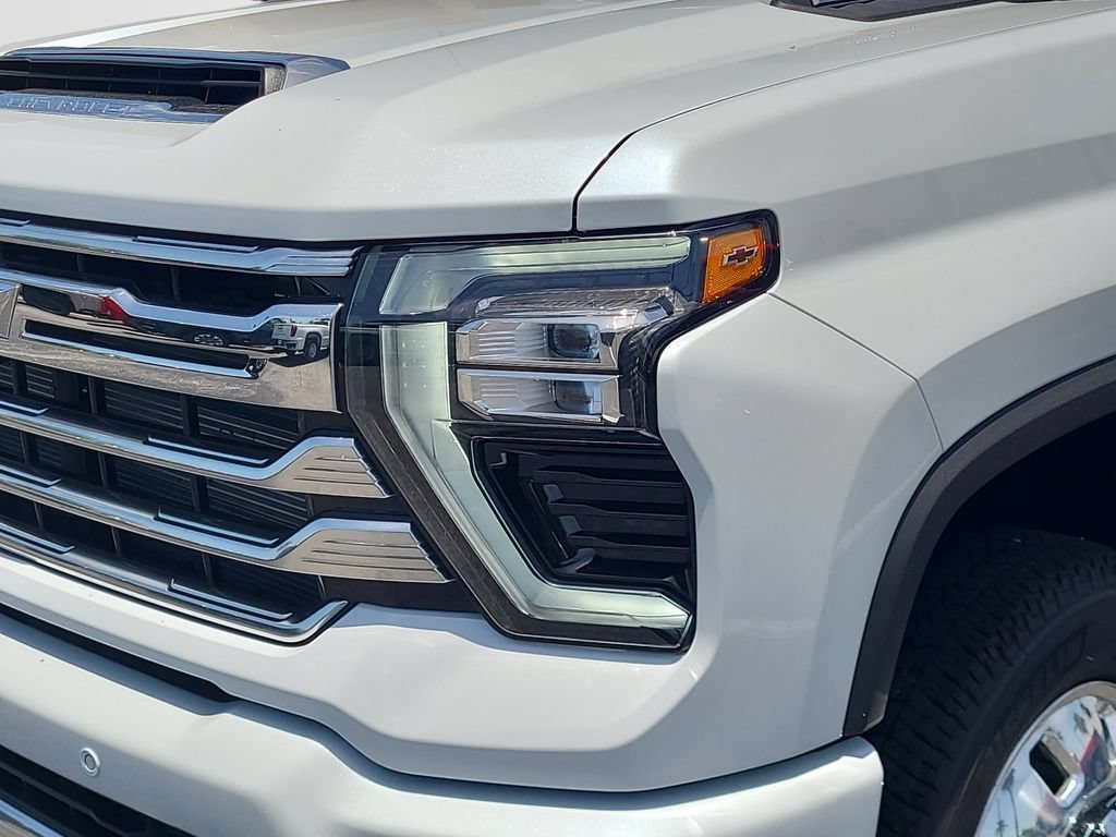 2026 Chevrolet Silverado 3500 HD High Country - Photo 24