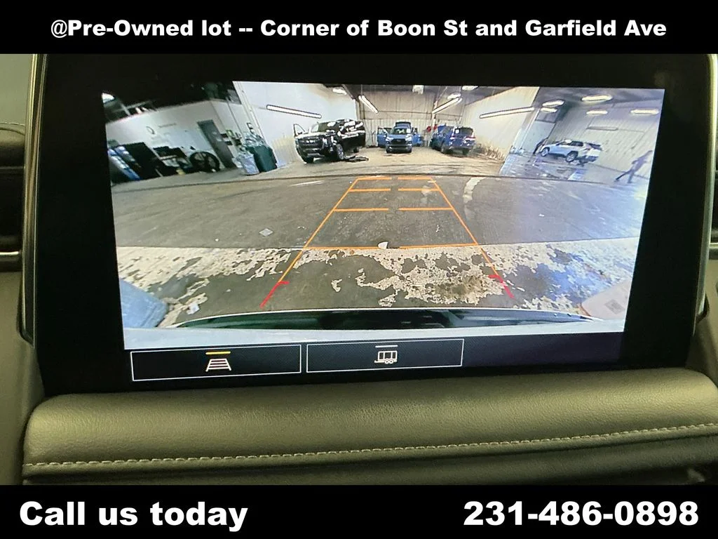 Used 2021 White Chevrolet Z71 image 24