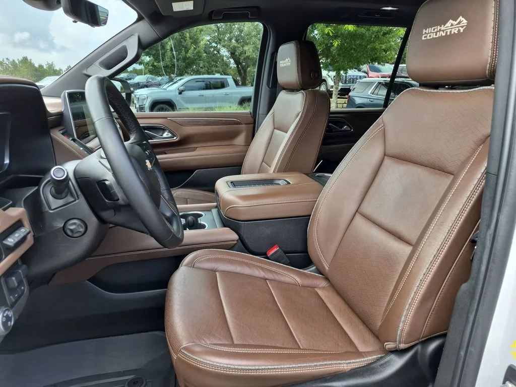 Used 2024 Beige Chevrolet High Country image 21