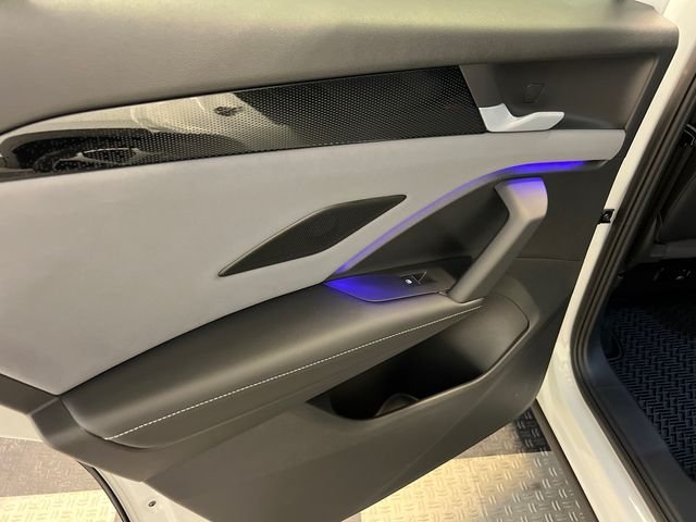 New 2026 White Volkswagen 2.0T SE image 11