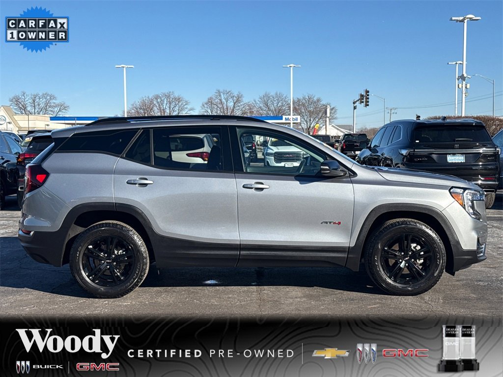 2023 GMC TERRAIN - Image 8