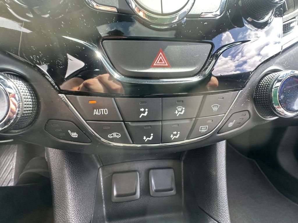 Used 2017 Gray Chevrolet Premier image 23