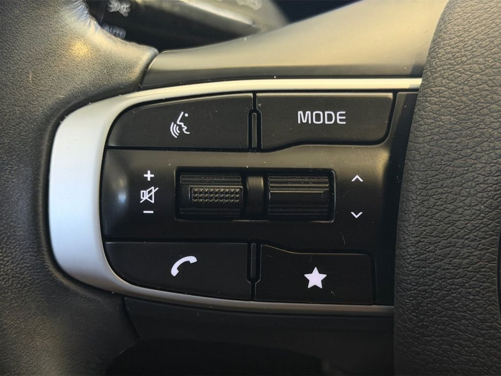 Used 2025 Gray Kia SX image 31