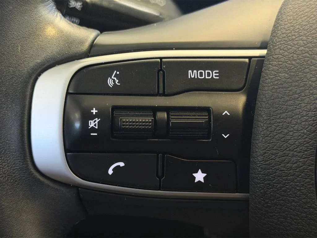 Used 2025 Gray Kia SX image 31