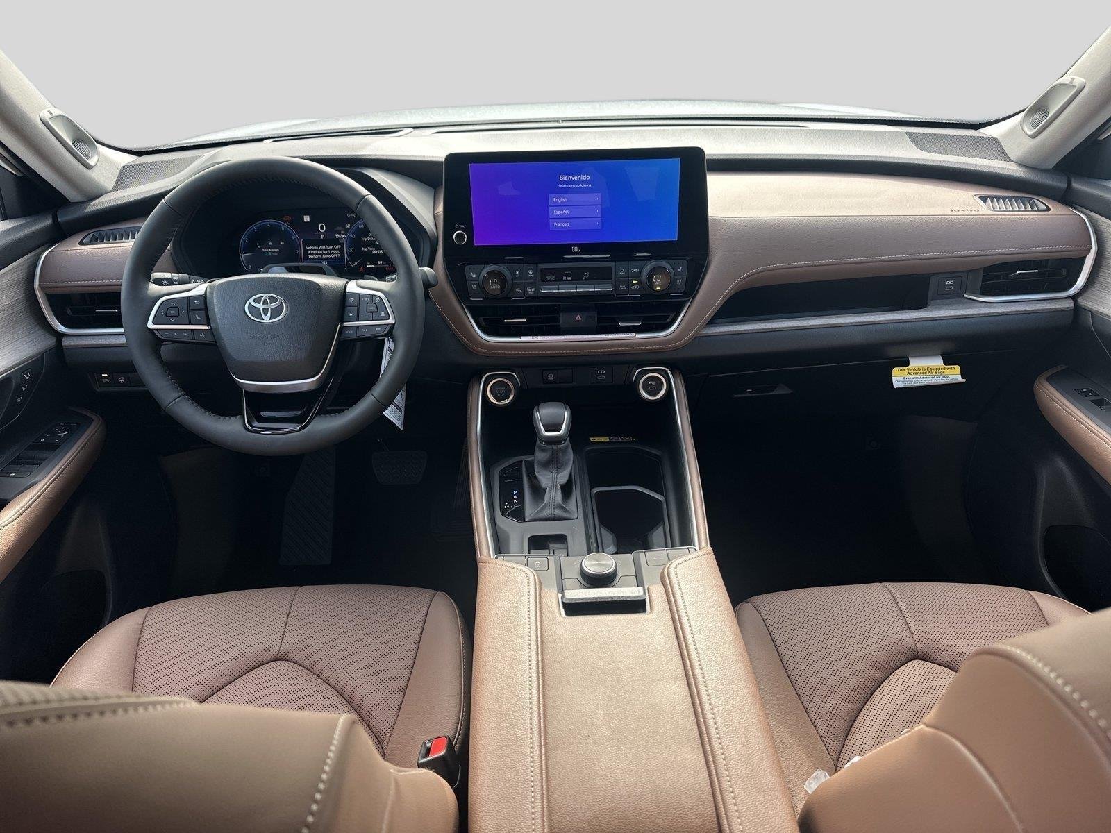 New 2026 Wind Chill Pearl <sup>1</sup> Toyota  Platinum image 19