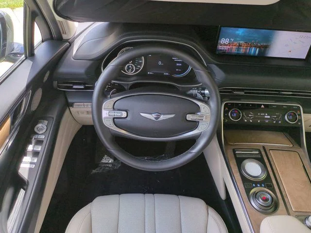 Used 2021 Silver Genesis 2.5T image 14