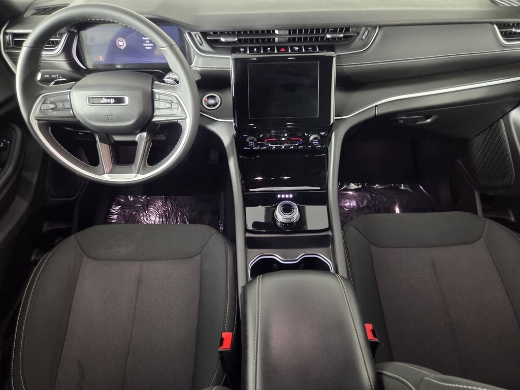 2025 Jeep Grand Cherokee Laredo - Photo 27