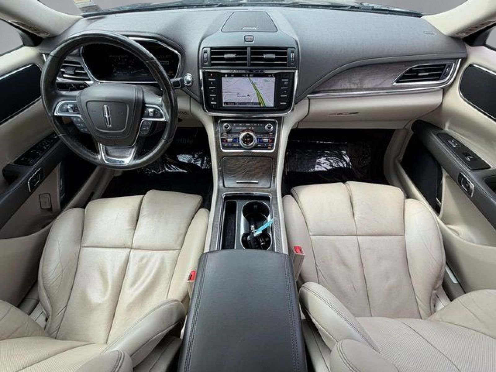 Used 2017 Black Lincoln Reserve image 3