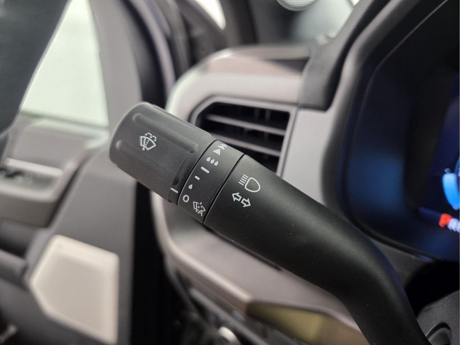 New 2026 Argon Blue Metallic Ford LARIAT image 32