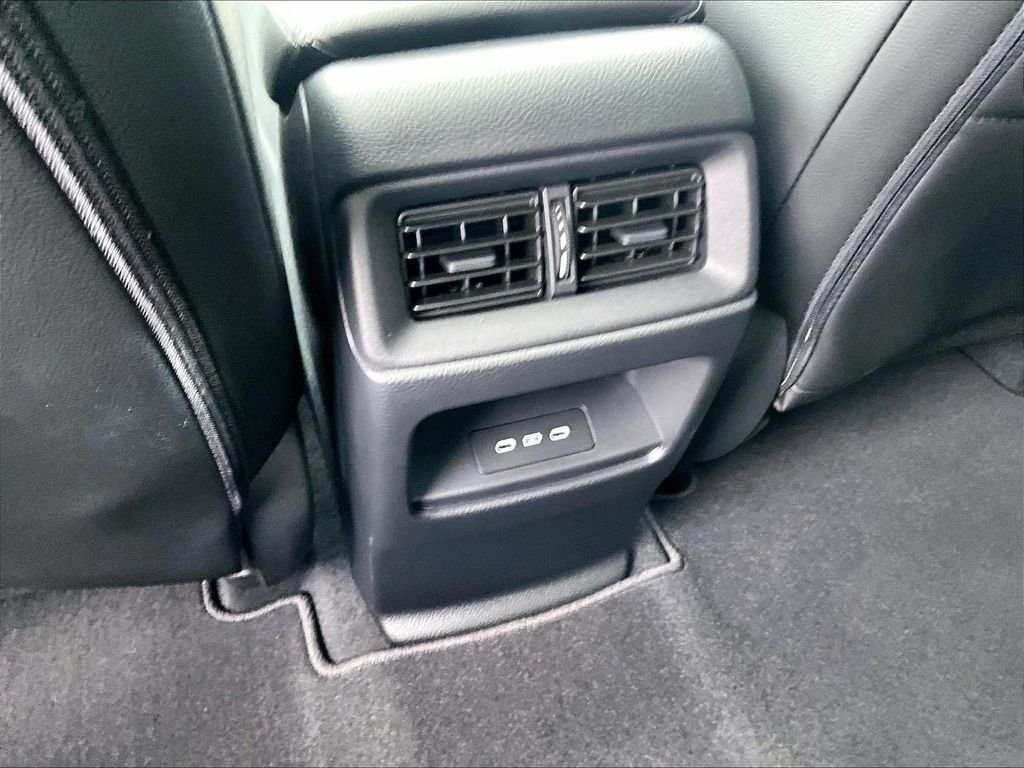 Used 2026 Silver Honda EX-L image 28