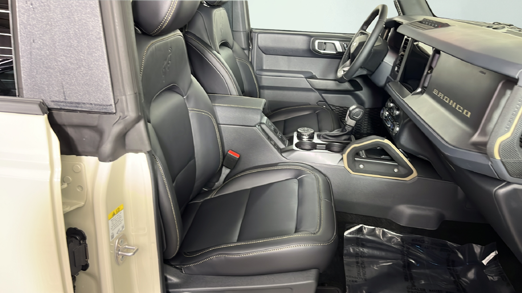 New 2026 Desert Sand Ford Badlands® image 12
