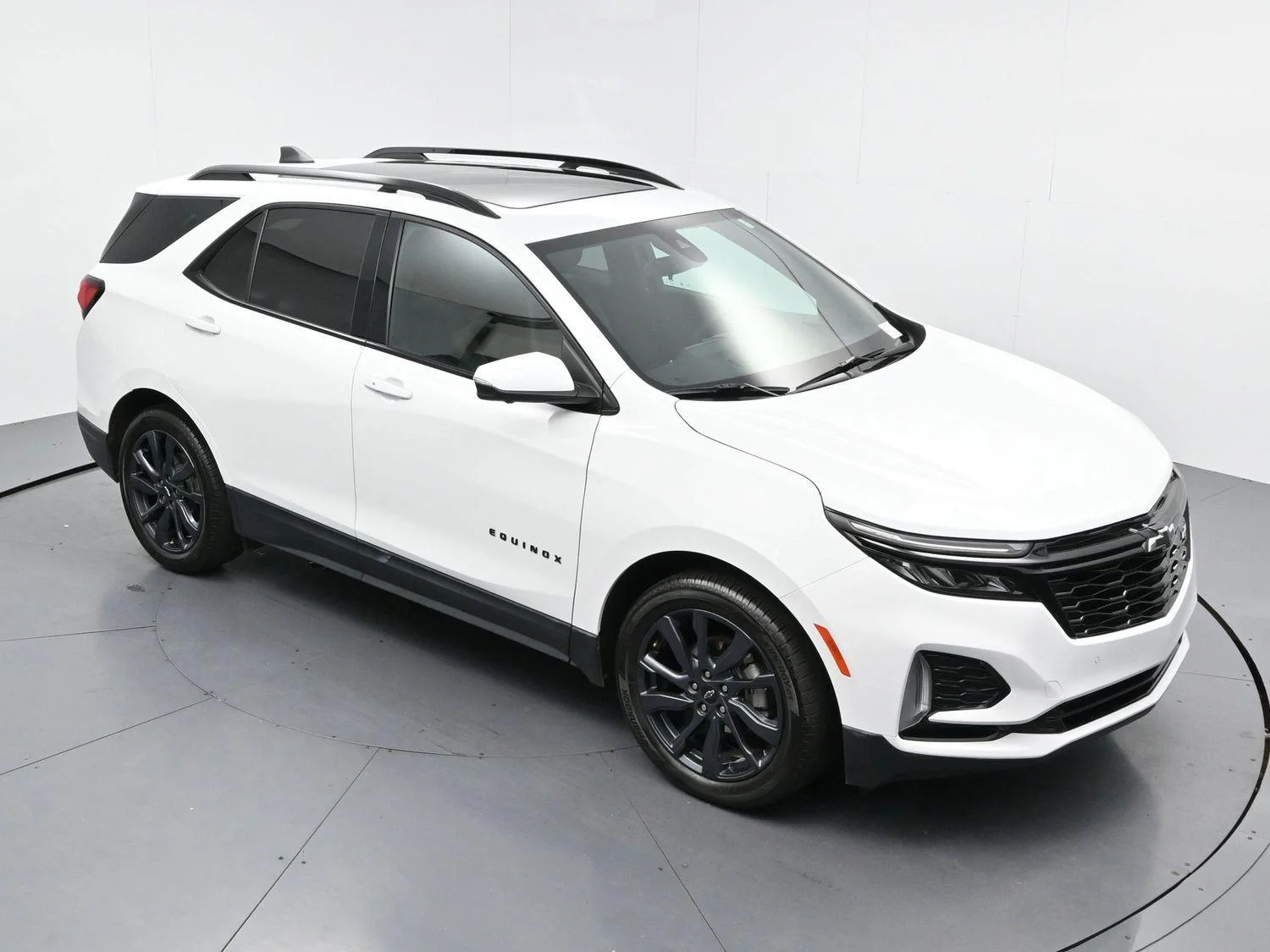 Used 2024 Summit White Chevrolet RS image 36