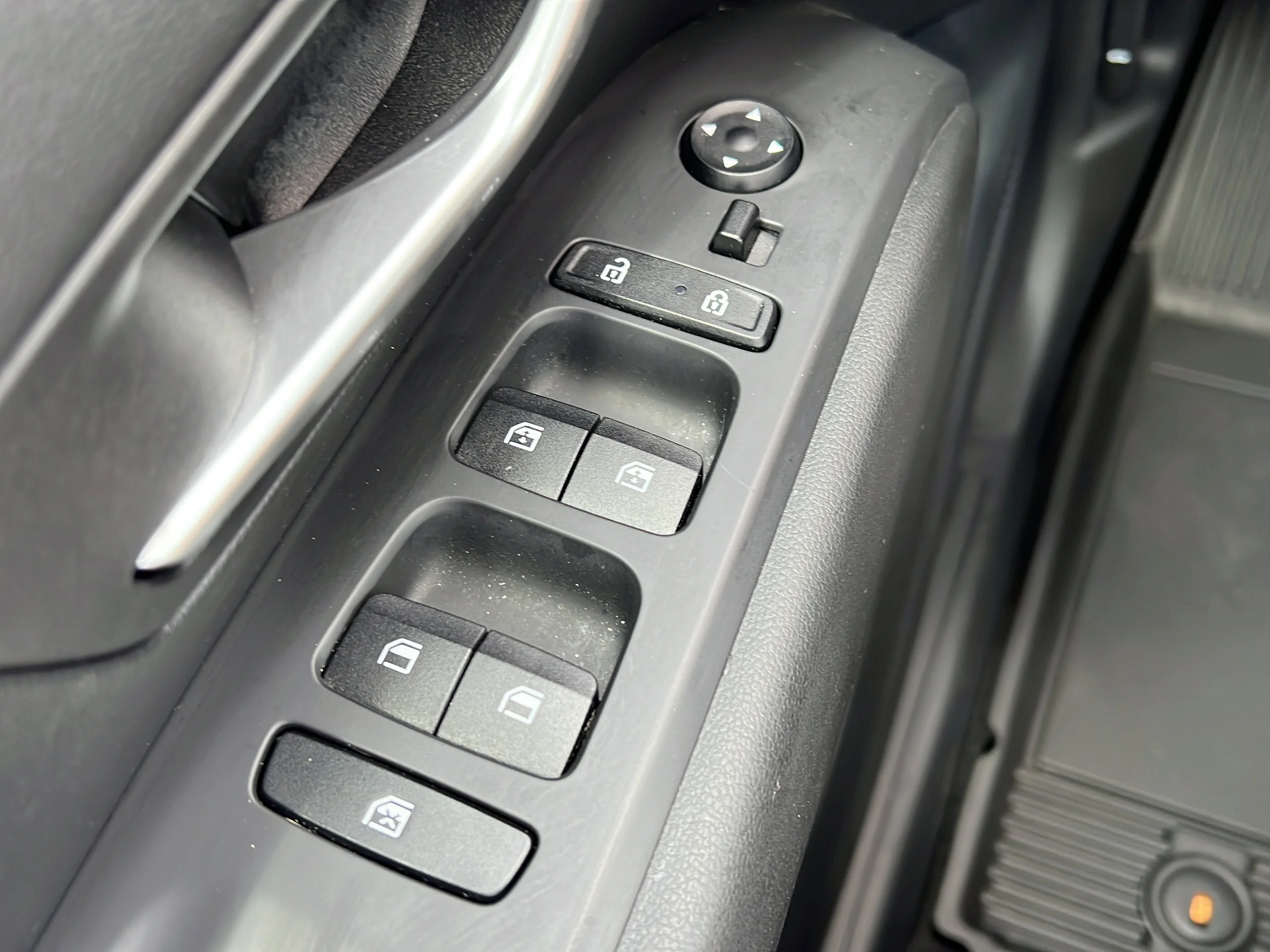 Used 2024 Hampton Gray Hyundai SEL image 23