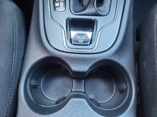 Used 2020 Red Jeep Latitude image 36