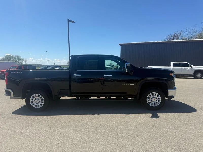 Used 2022 Black Chevrolet LTZ image 5