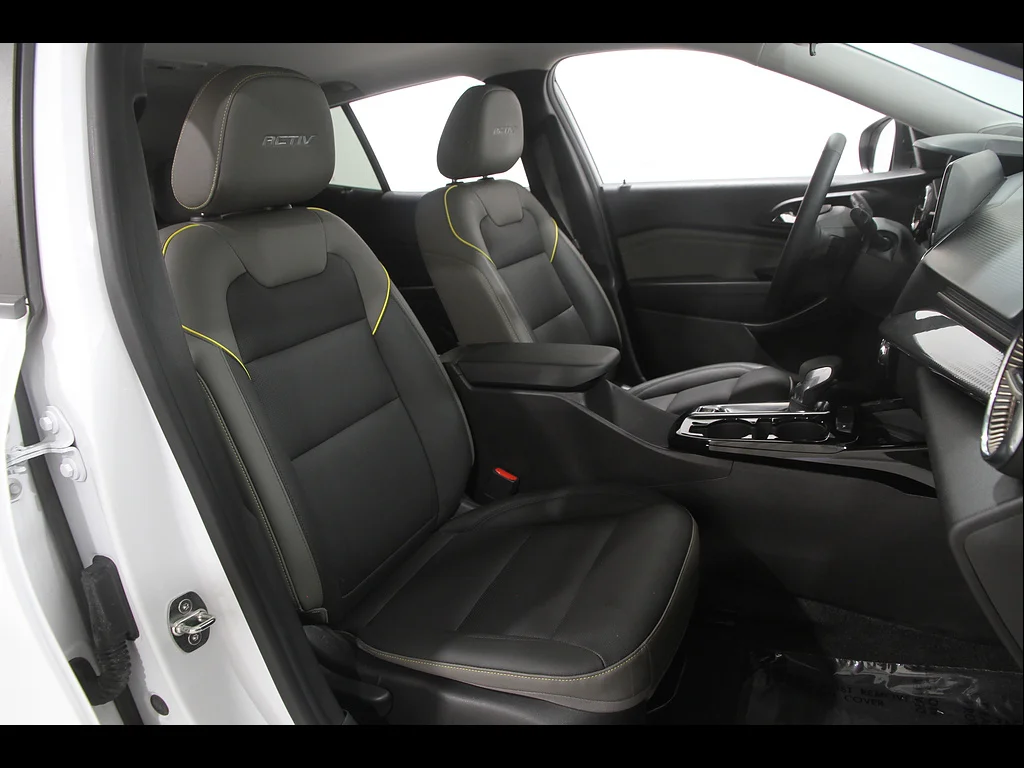 Used 2024 Summit White Chevrolet ACTIV image 17