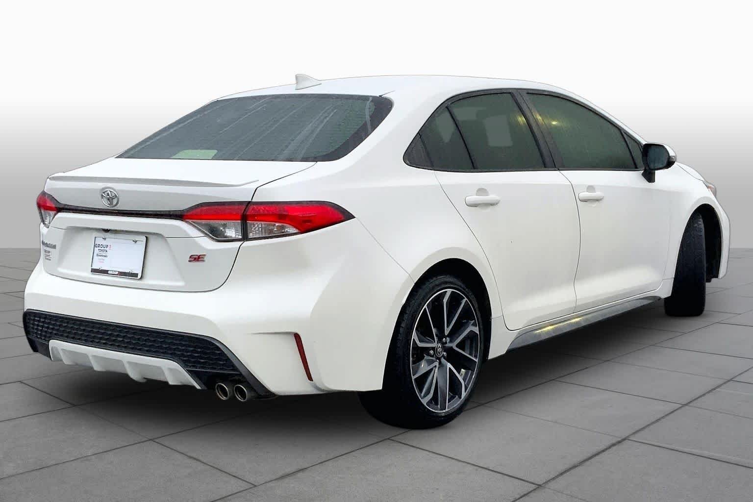 Used 2020 Super White Toyota SE image 12