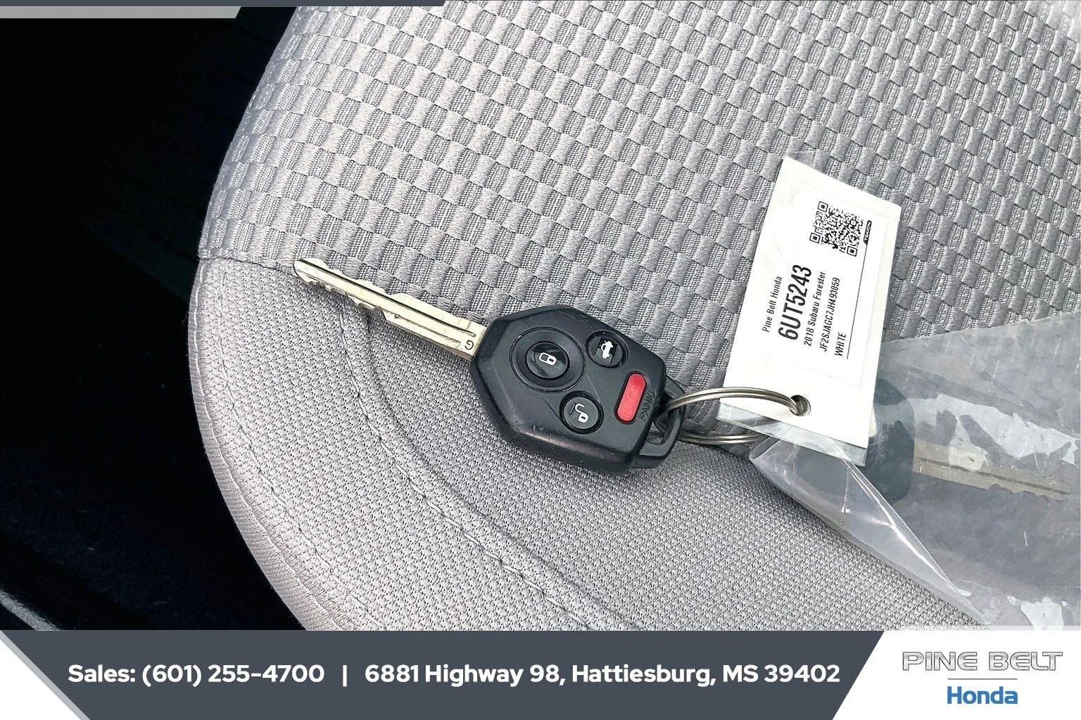 Used 2018 Crystal White Pearl Subaru Premium image 8