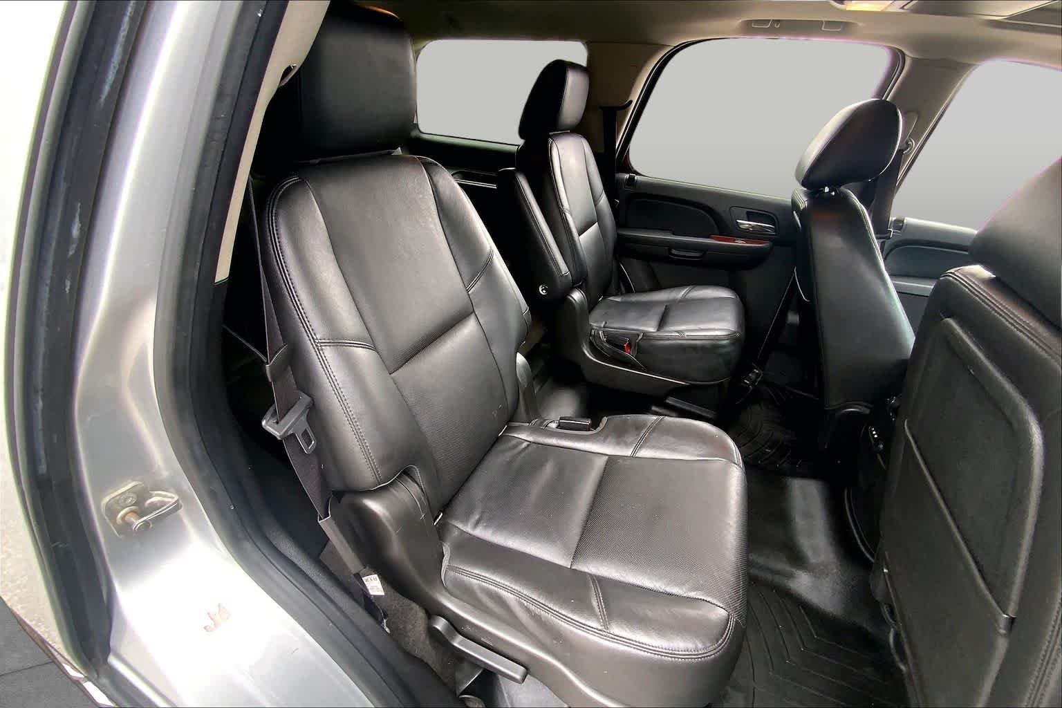 Used 2012 Silver Ice Metallic Chevrolet LTZ image 19
