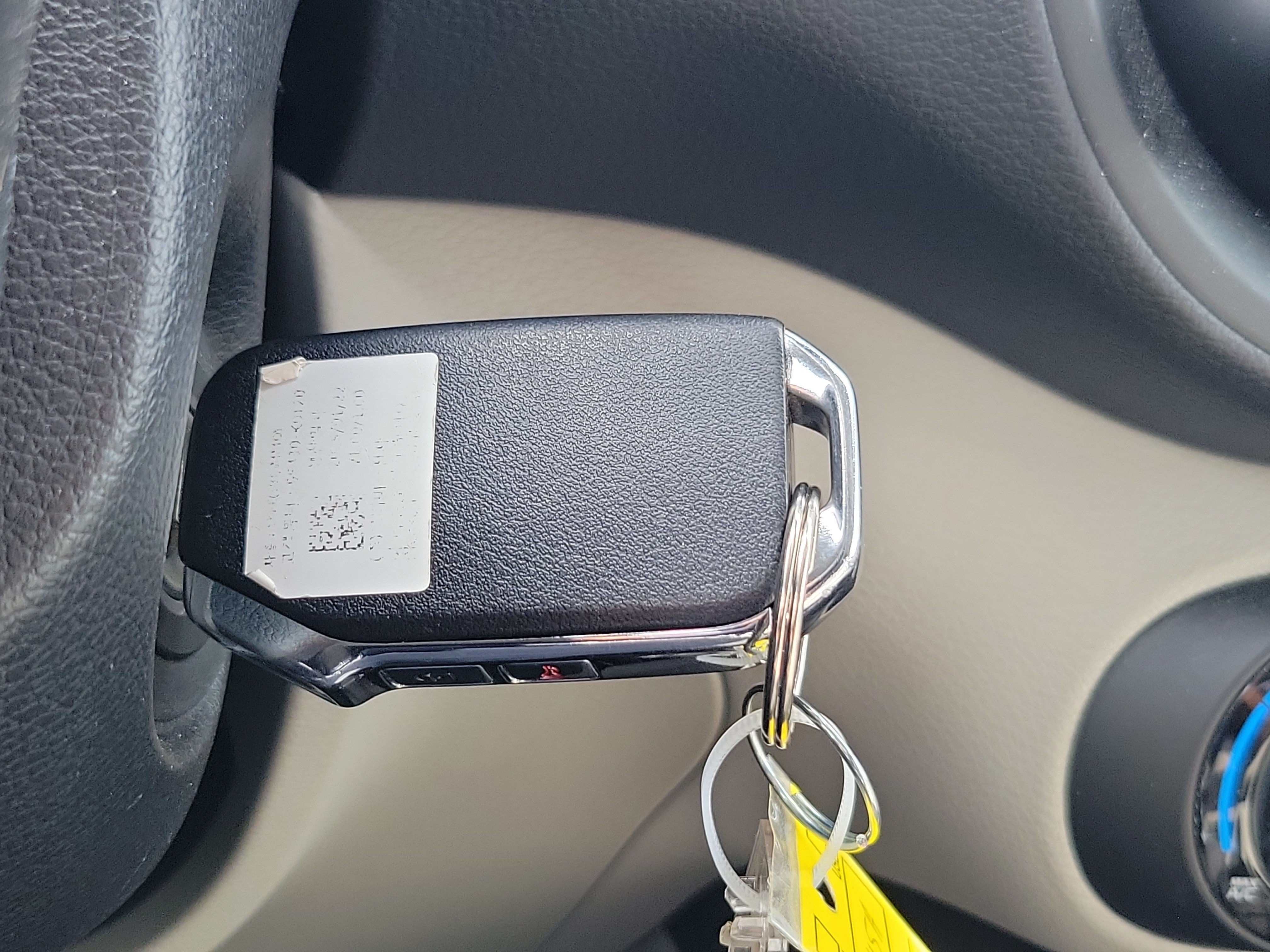 Used 2025 Gravity Gray Kia LX image 25