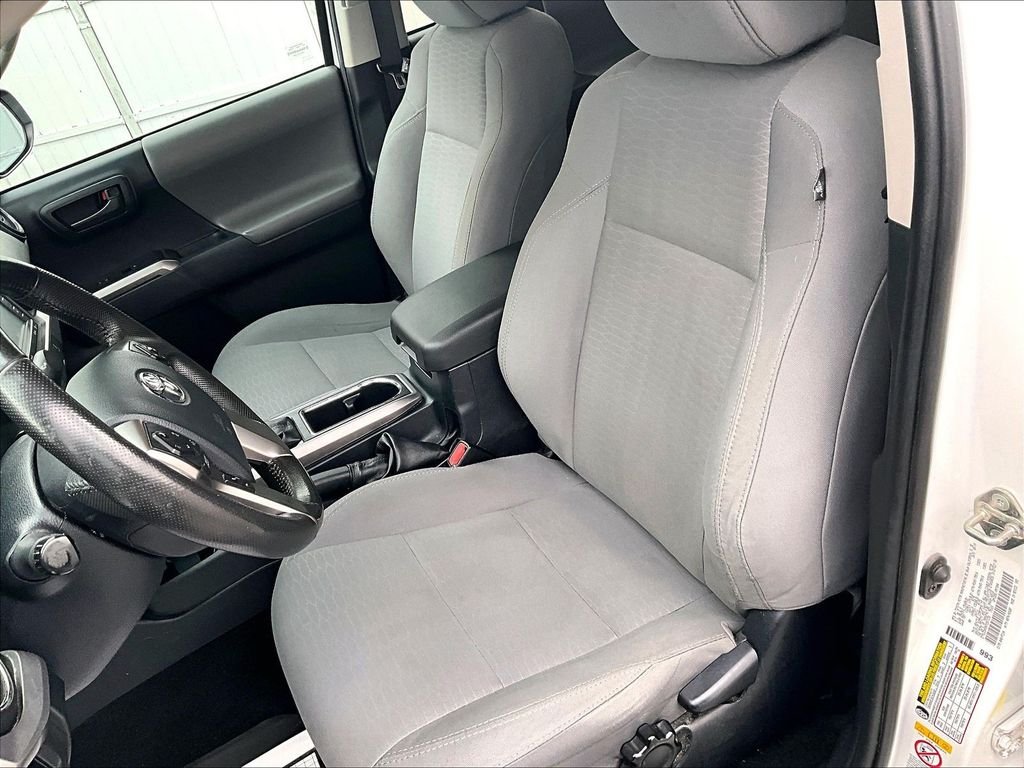 Used 2019 Super White Toyota SR5 image 10
