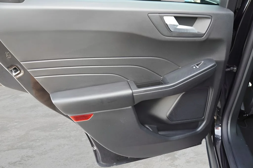 Used 2025 Black Metallic Ford ST-Line image 11