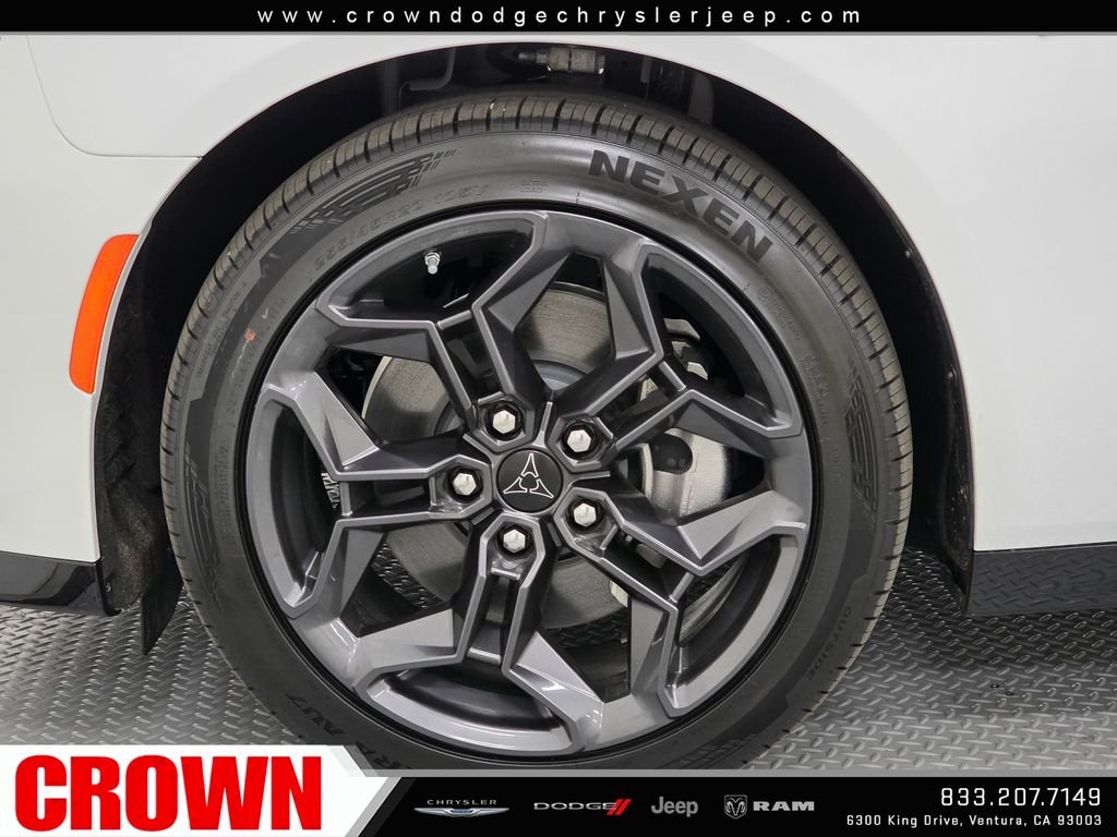 New 2026 White Knuckle Exterior Paint Dodge R/T image 9