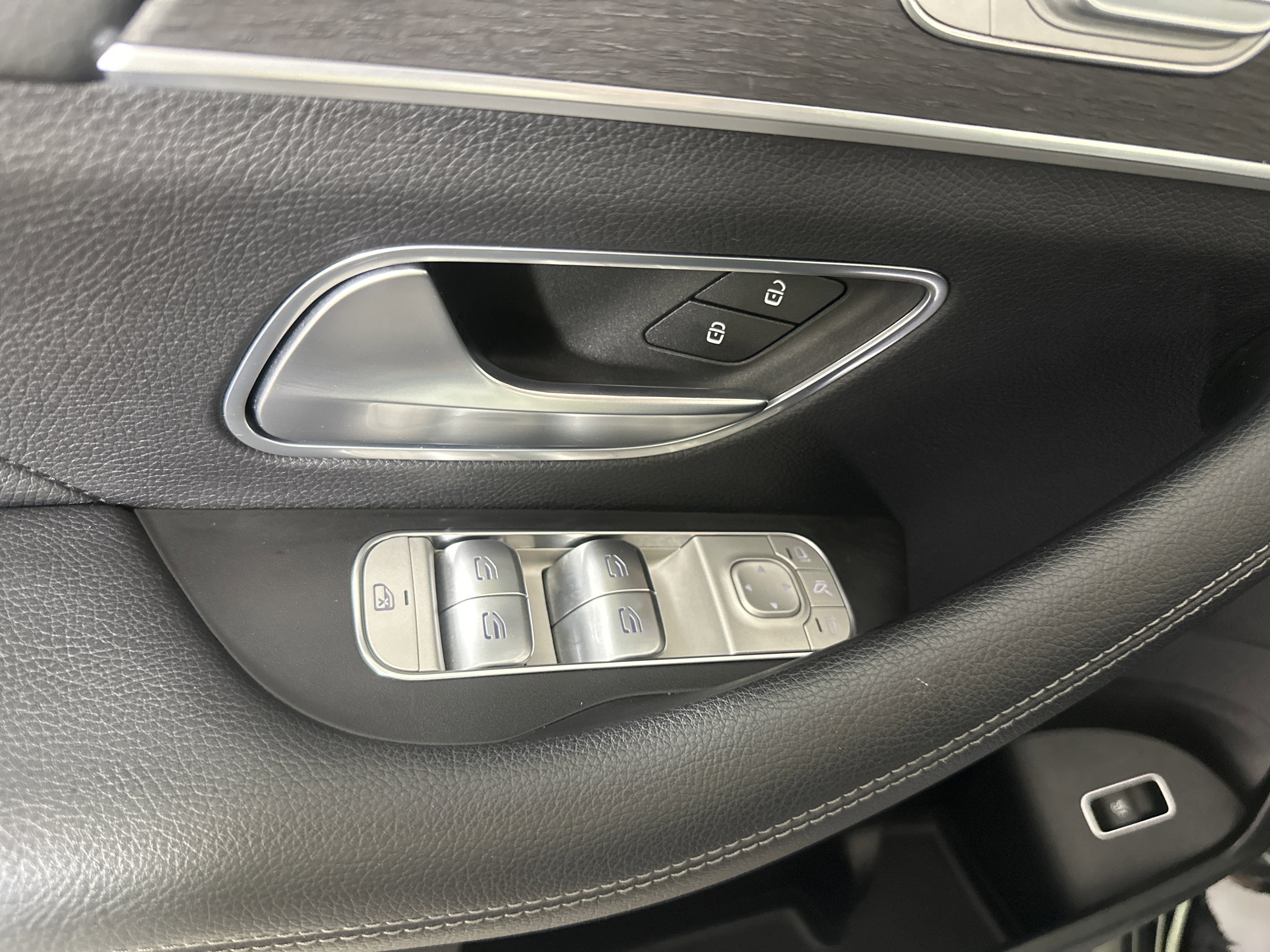 2022 Mercedes-Benz GLE GLE350 - Photo 11