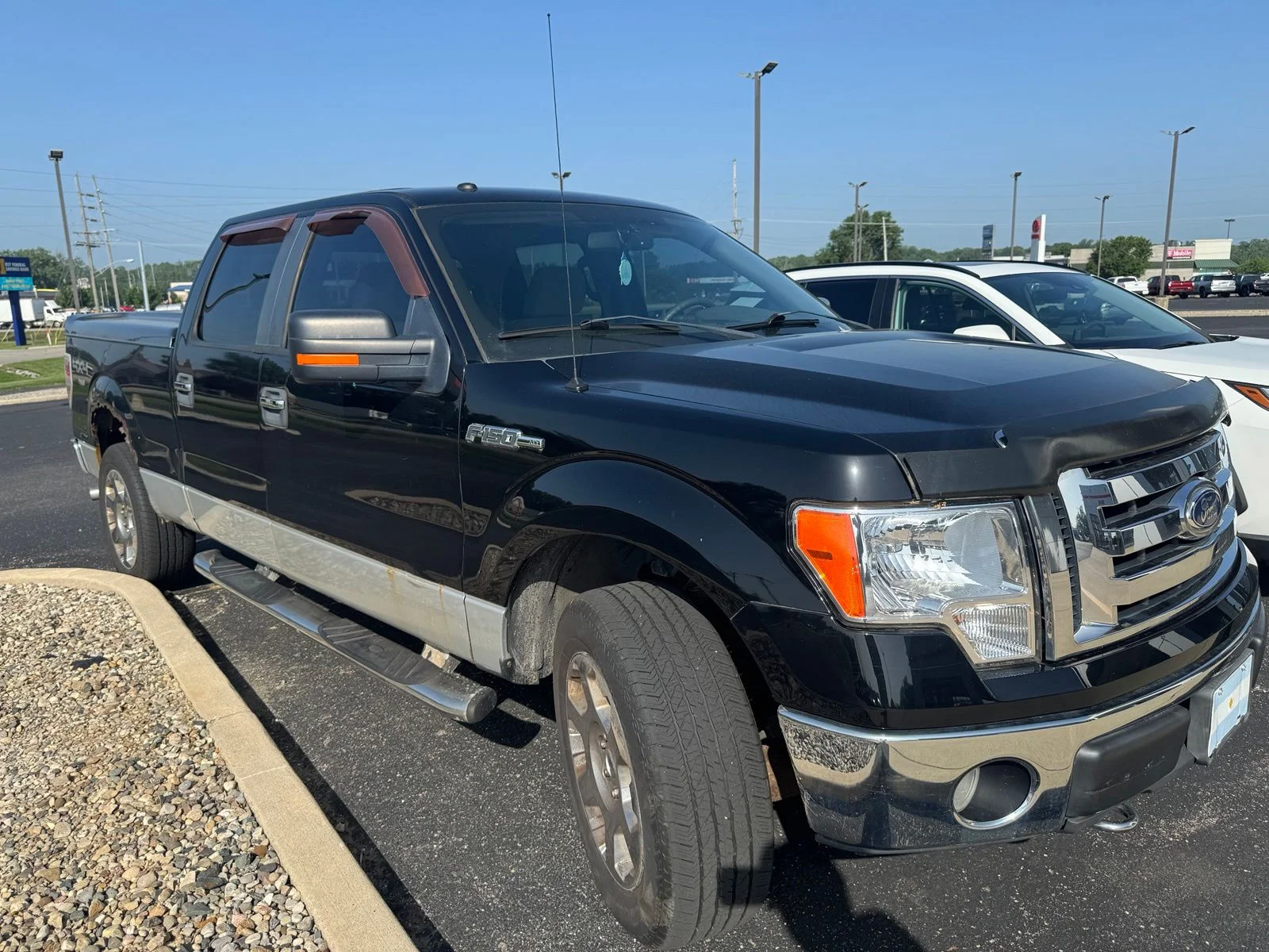 2009 Ford F-150 XLT 4x4 SuperCrew 145-in's photo