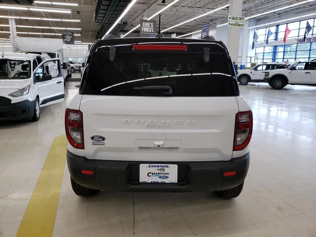 New 2026 Oxford White Ford Outer Banks® image 7