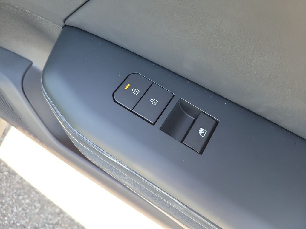 New 2026 Morning Haze Kia EX Hatchback image 11