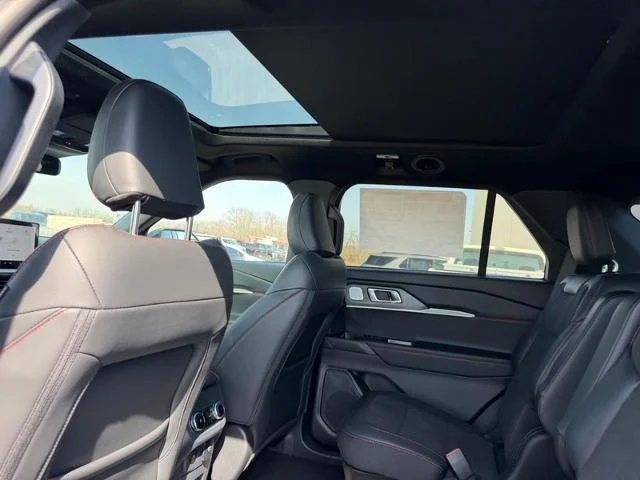New 2026 Vapor Blue Metallic Ford ST image 39