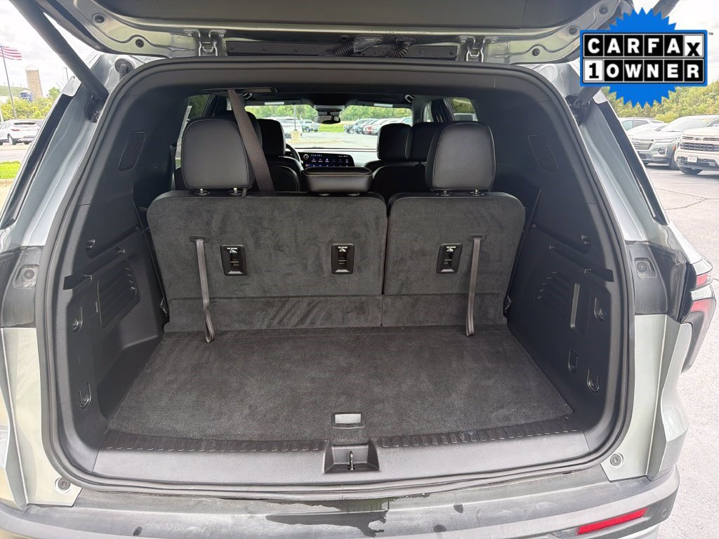 Used 2026 Sterling Gray Metallic Chevrolet AWD LT image 31