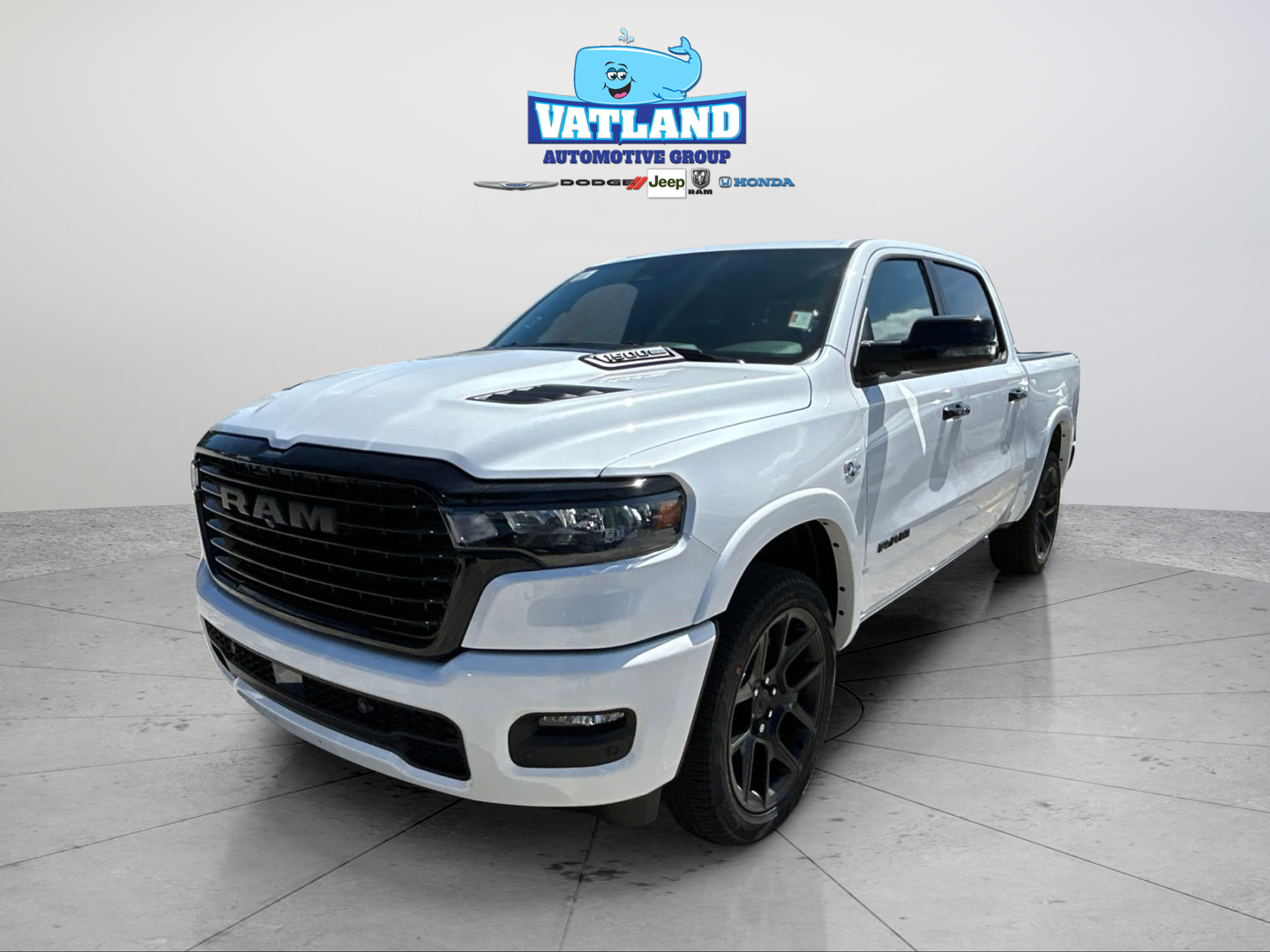 New 2026 Ivory White Tri-Coat Pearl-Coat Exterior Paint RAM Laramie image 20