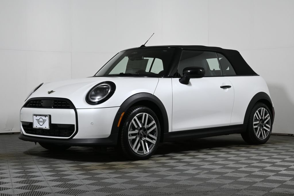 Used 2026 White MINI  image 5