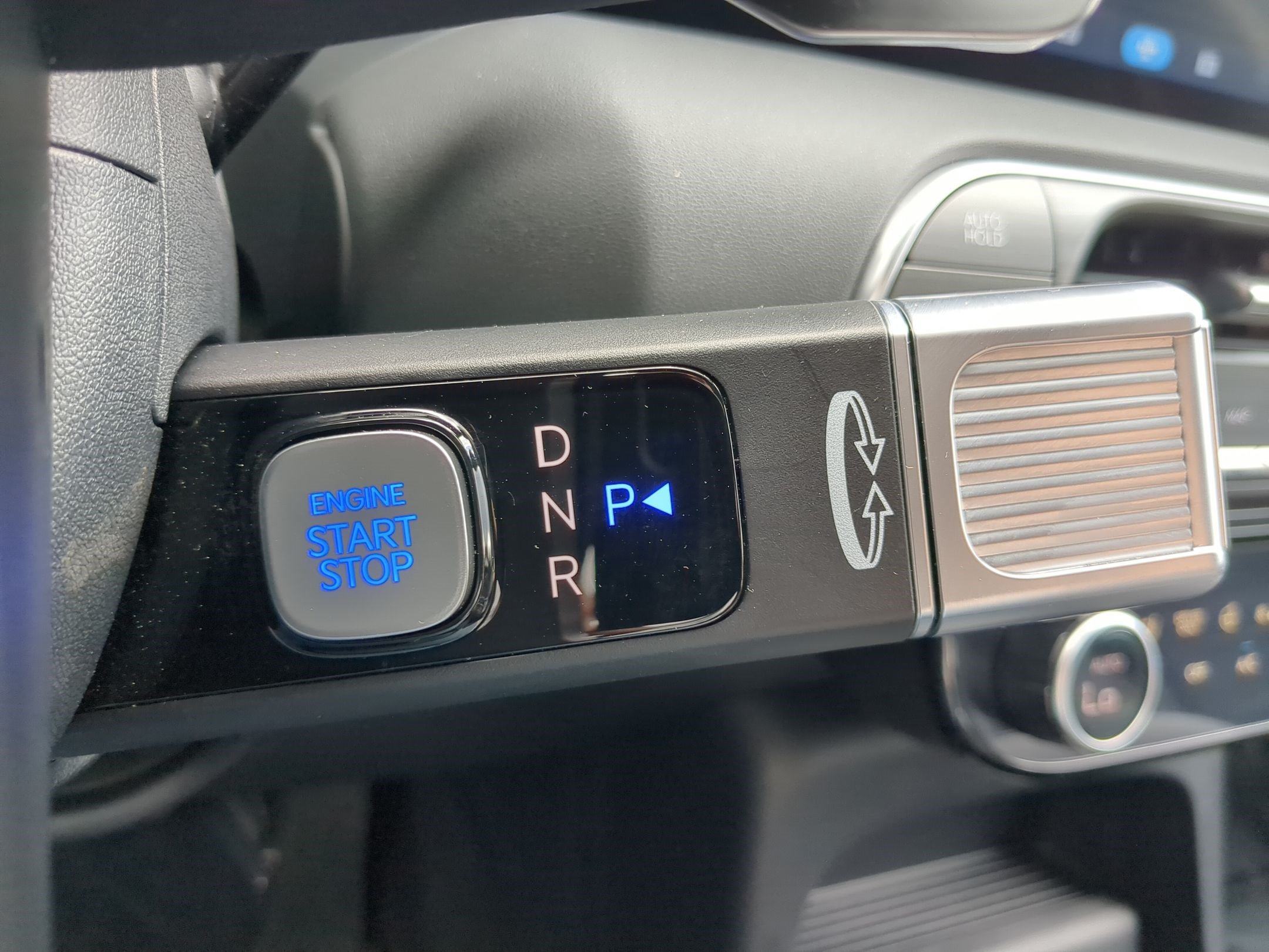 2026 Hyundai Palisade Limited - Photo 27