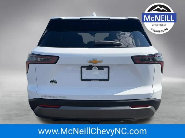 New 2027 Summit White Chevrolet LT image 7