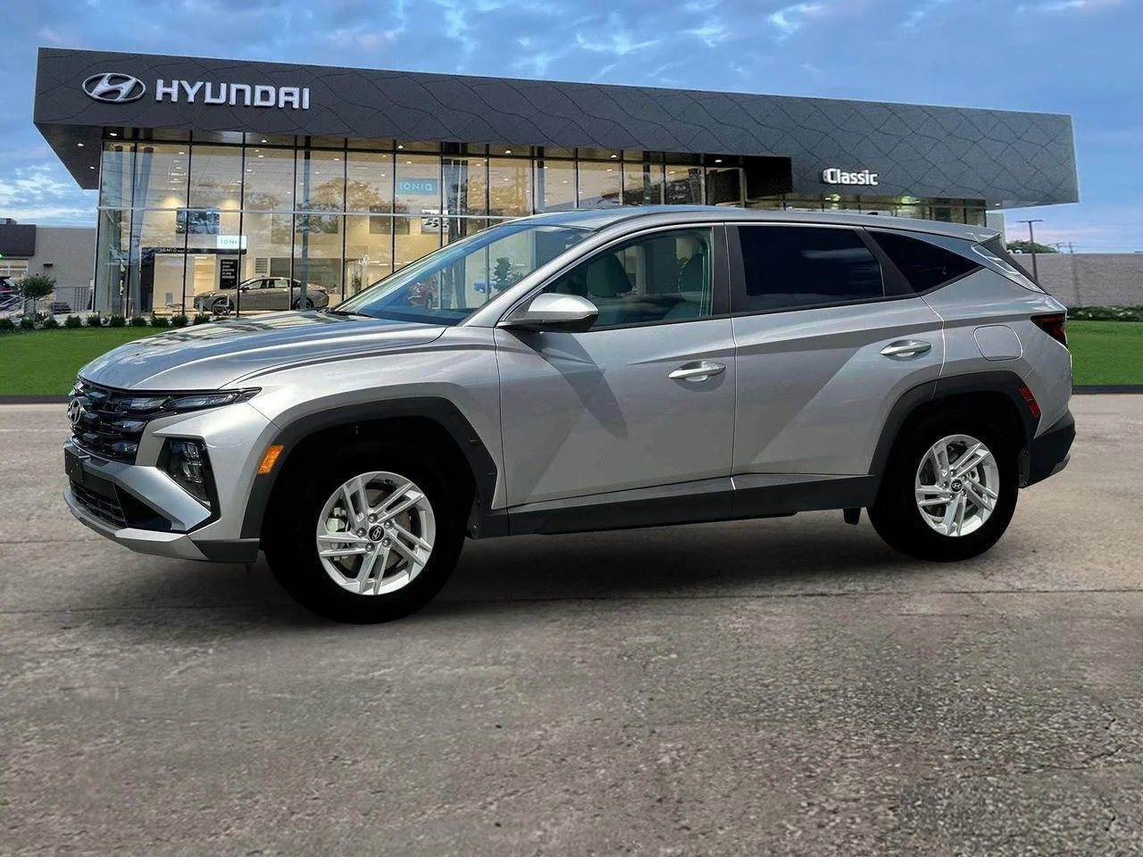 New 2026 Shimmering Silver Metallic Hyundai SE image 2