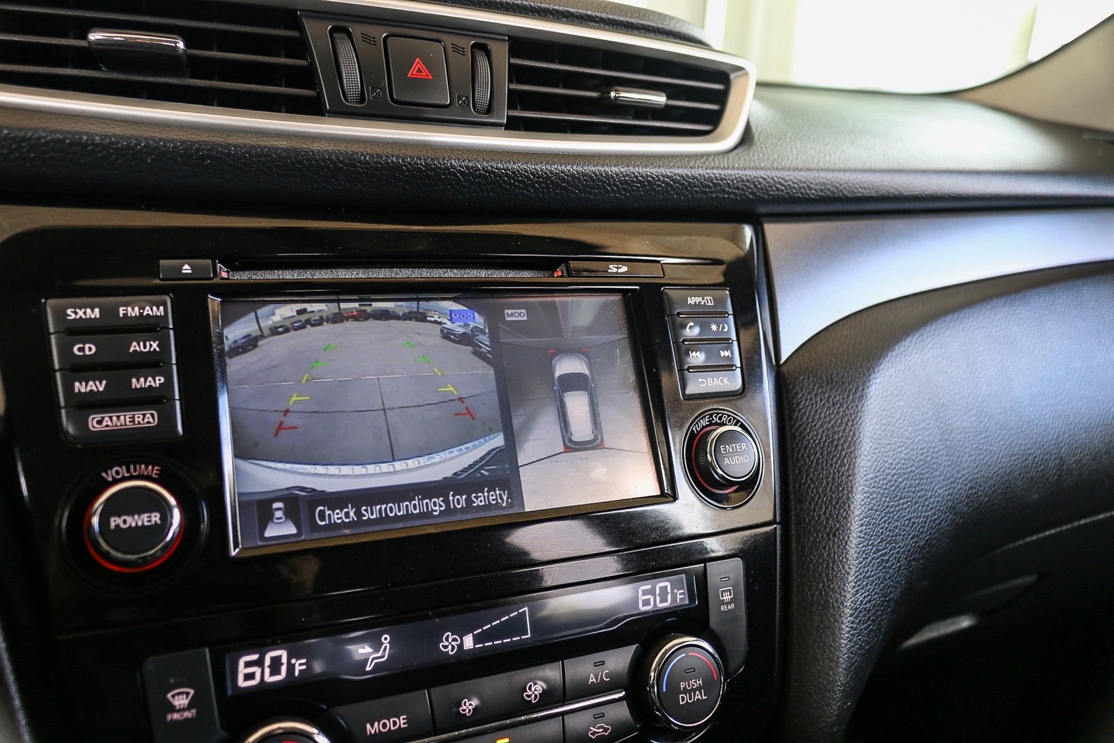 2016 Nissan Rogue SV - Photo 27