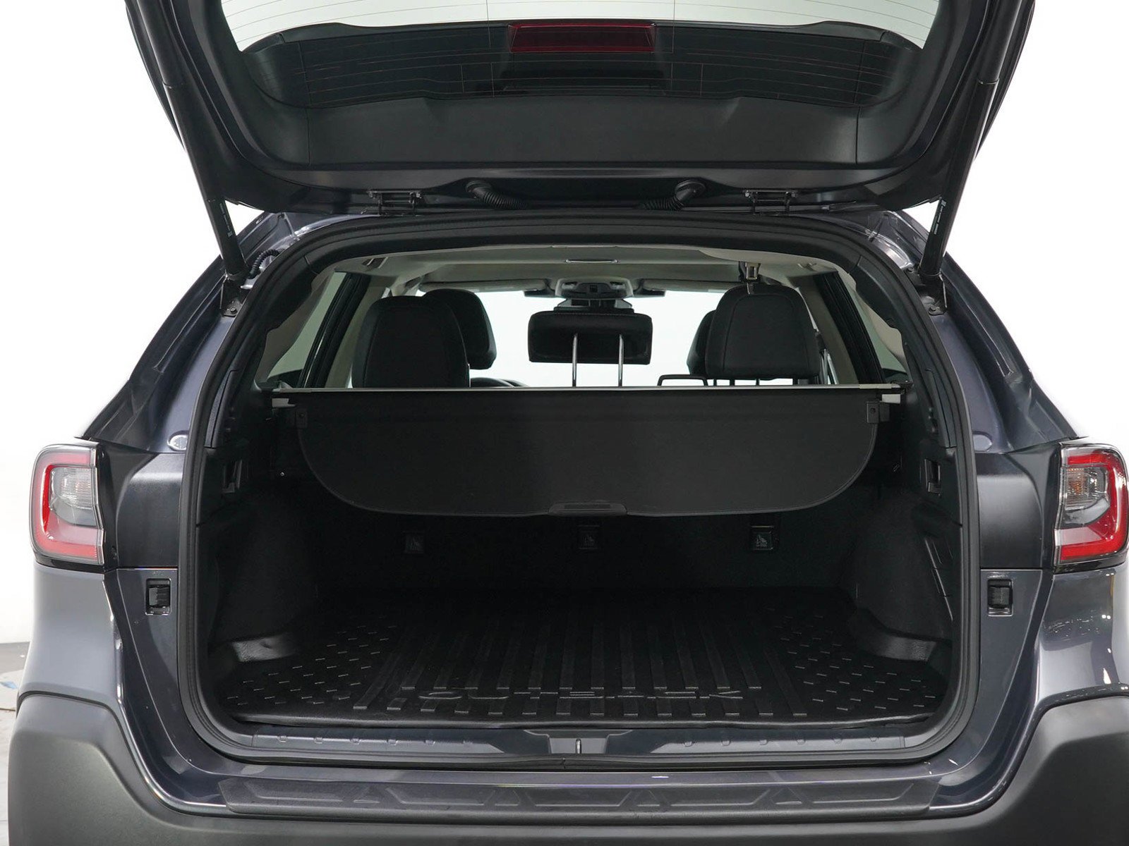 Used 2024 Magnetite Gray Metallic Subaru Touring image 15