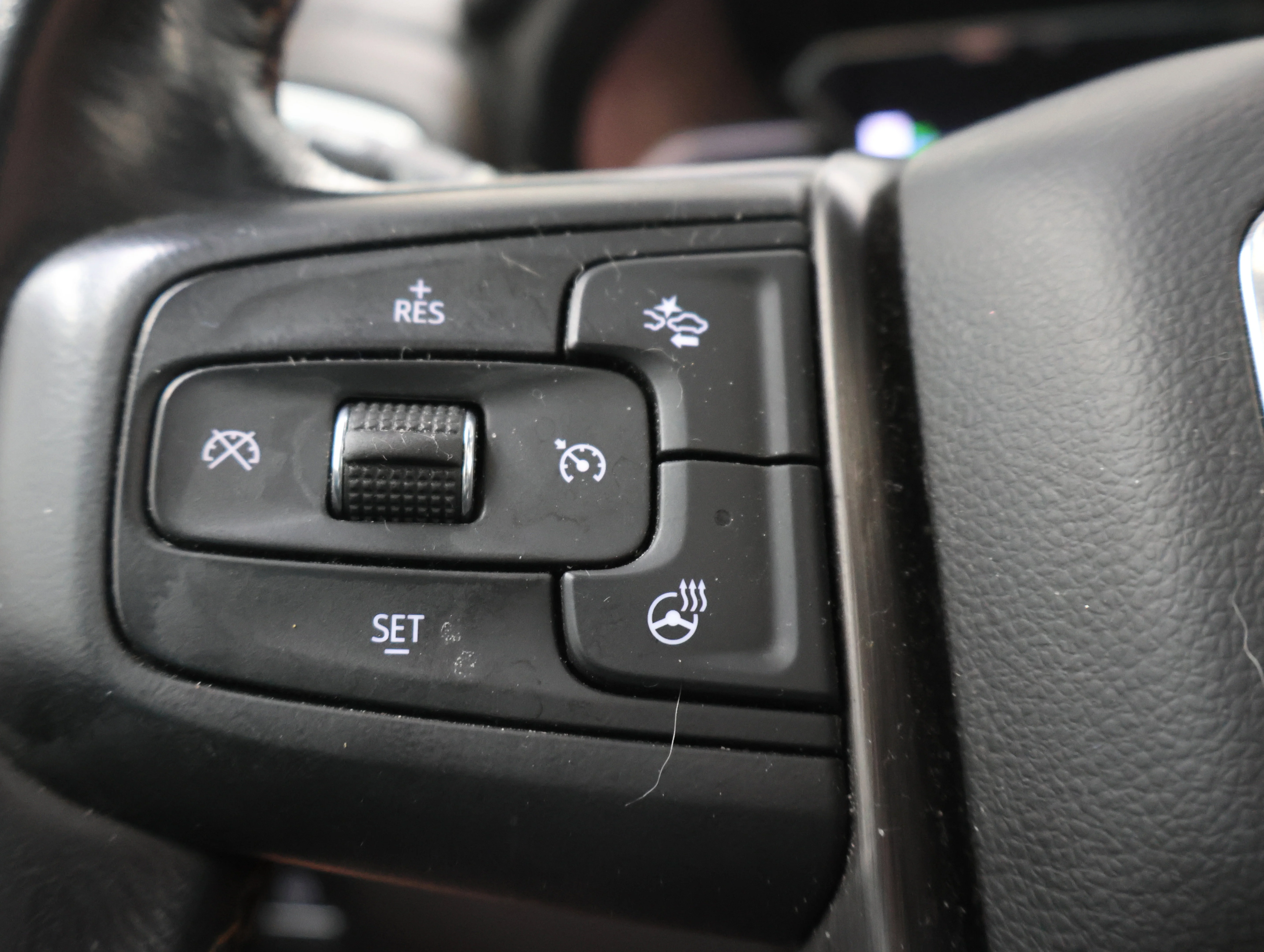 Used 2022 Summit White GMC AT4 image 16
