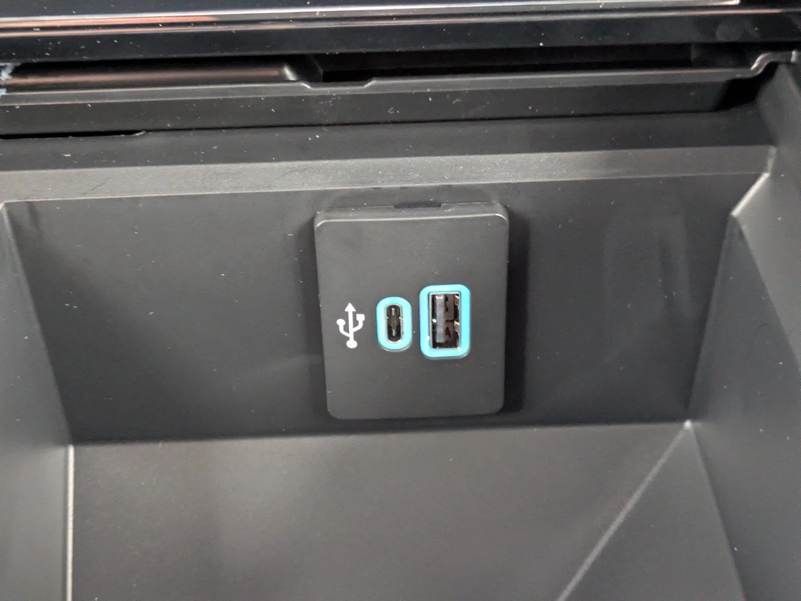 New 2026 Avalanche Ford F-250® Lariat® image 25