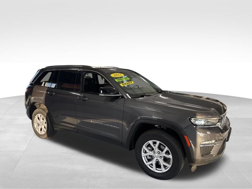 Used 2022 Gray Jeep Limited image 7