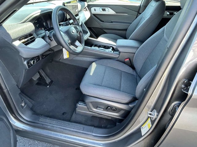 New 2026 Carbonized Gray Metallic Ford Active image 16