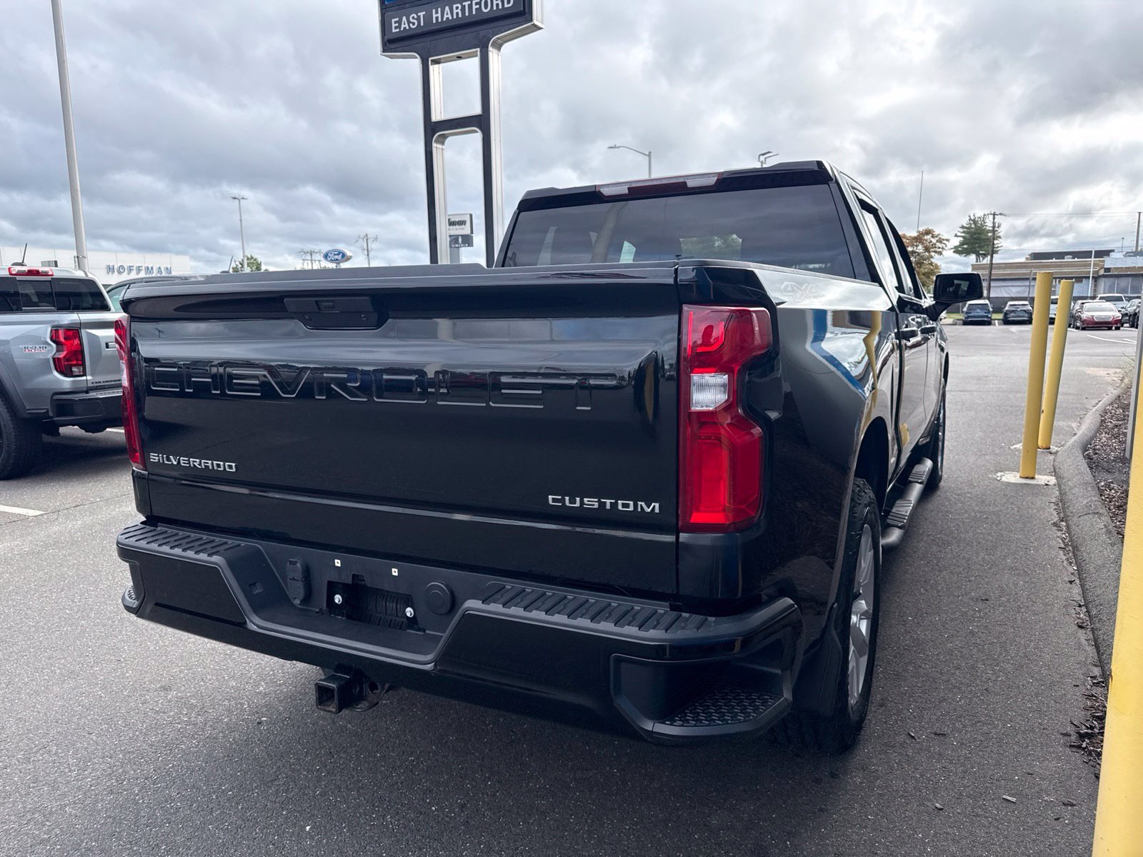 Used 2021 BLACK Chevrolet Custom image 6