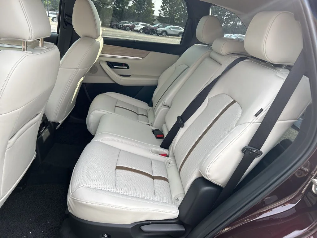 New 2026 Artisan Red Premium Mazda 3.3 Turbo S Premium image 24